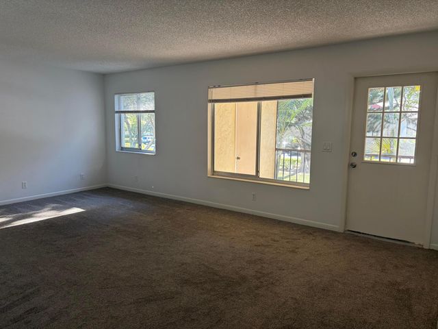 4835 Sable Pine Circle D2, West Palm Beach, FL 33417