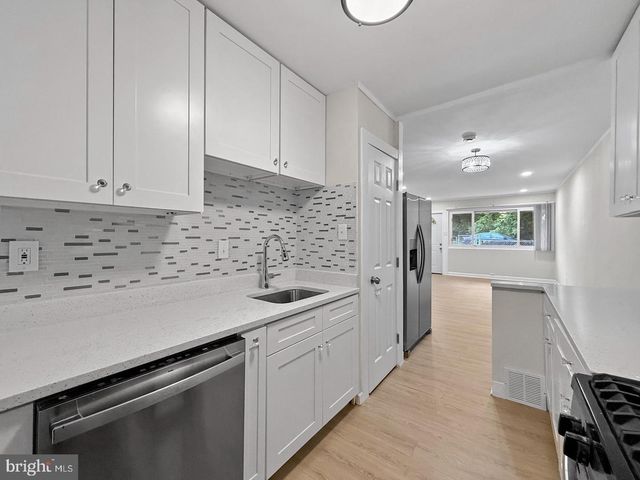 7905 GREENLEAF RD, Landover, MD 20785