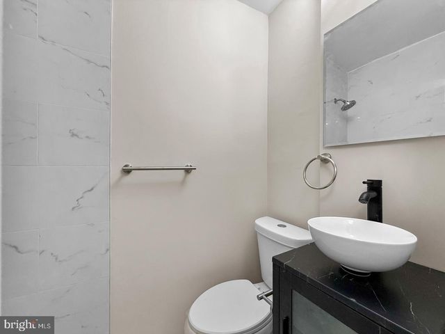 7905 GREENLEAF RD, Landover, MD 20785