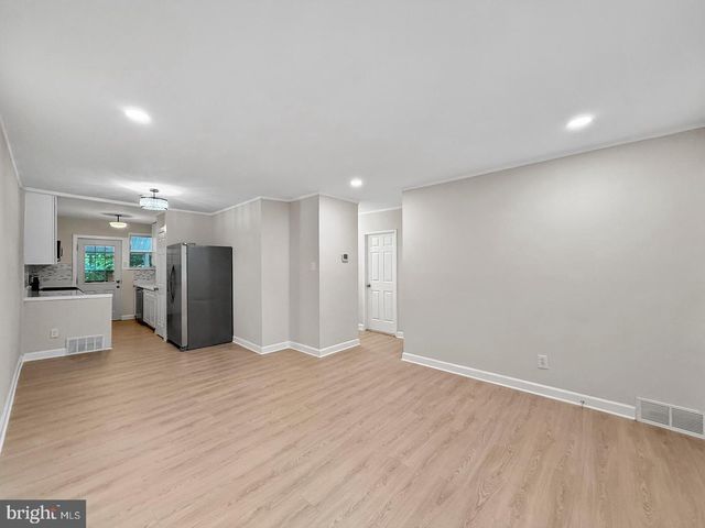 7905 GREENLEAF RD, Landover, MD 20785
