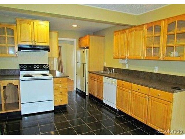 1341 Lima St, Aurora, CO 80010