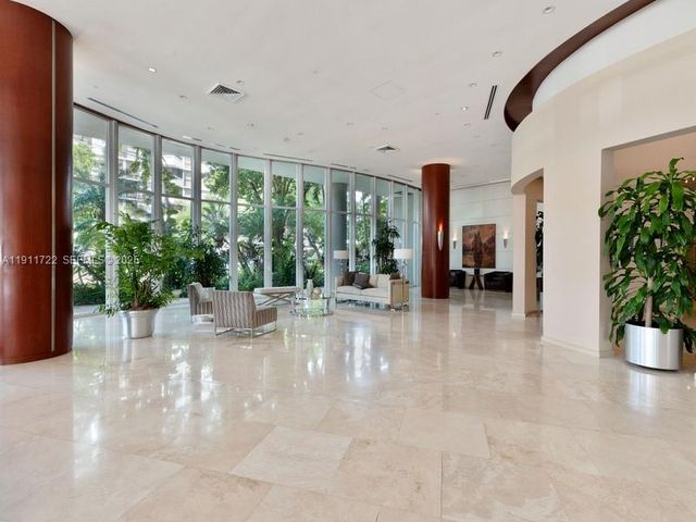 2475 Brickell Ave 1907, Miami, FL 33129
