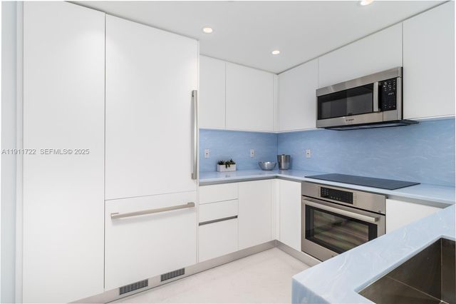 2475 Brickell Ave 1907, Miami, FL 33129