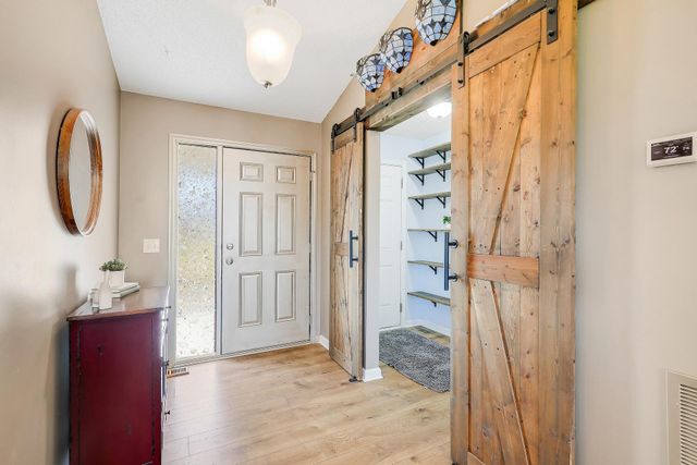 15174 Emory Circle, Apple Valley, MN 55124