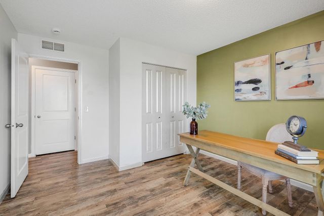 15174 Emory Circle, Apple Valley, MN 55124