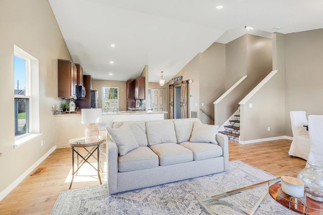 15174 Emory Circle, Apple Valley, MN 55124