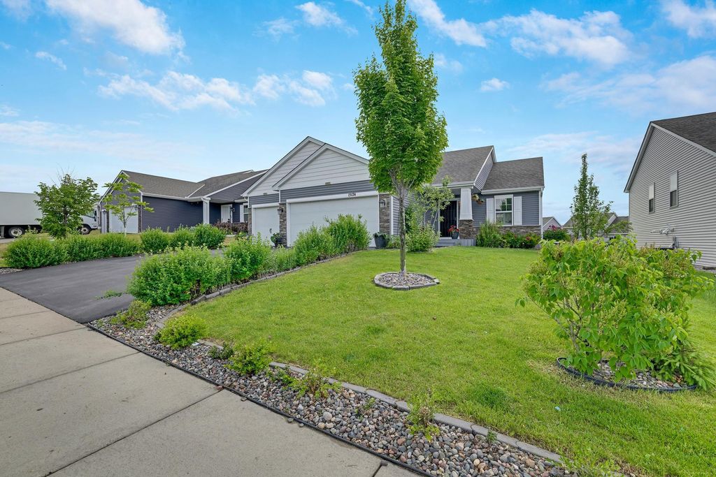 15174 Emory Circle, Apple Valley, MN 55124 — photo 2