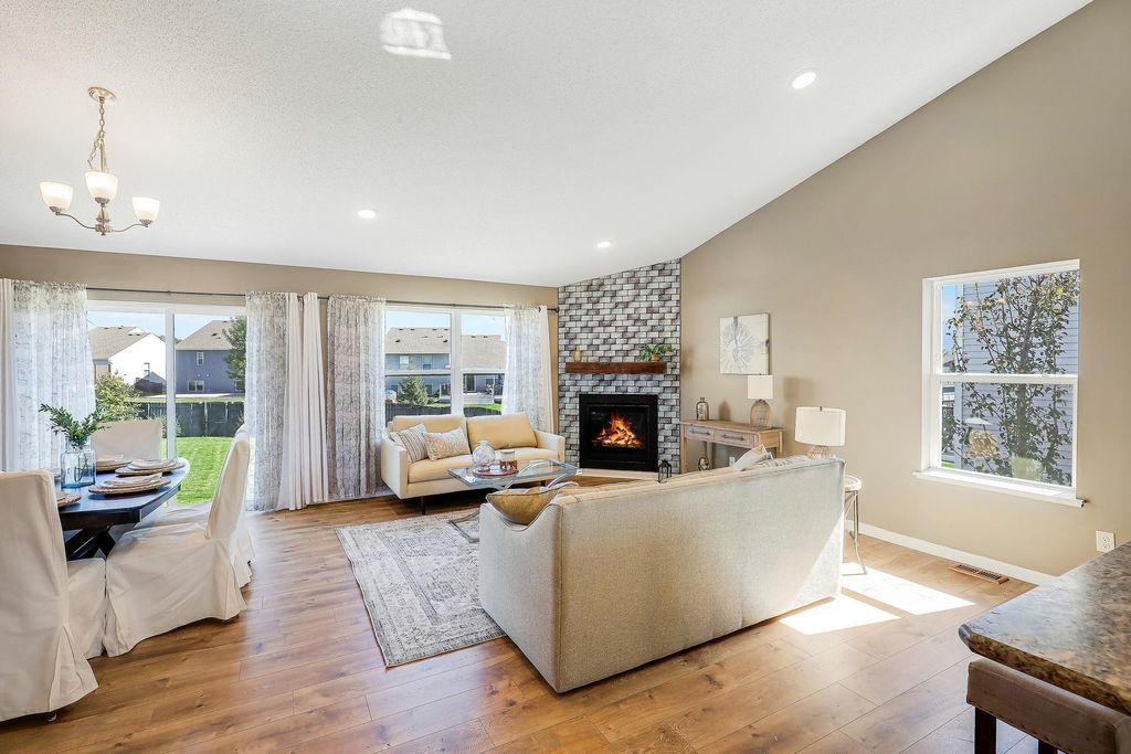 15174 Emory Circle, Apple Valley, MN 55124 — photo 3
