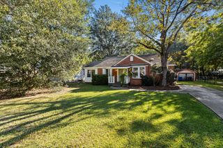 210 S 14th Ave., Hattiesburg, MS 39401