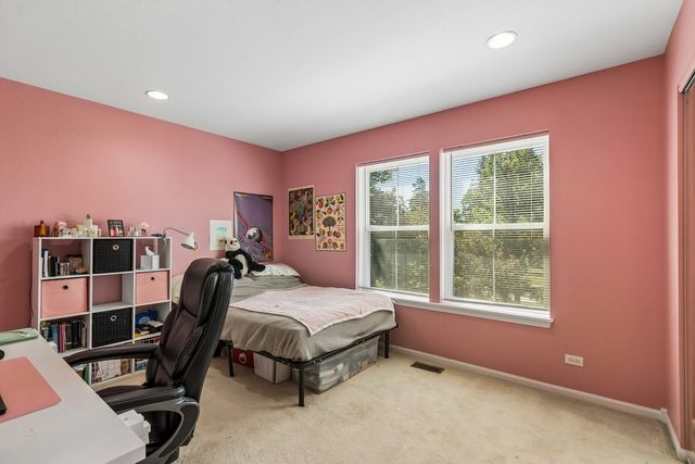 152 Ranney Avenue, Vernon Hills, IL 60061