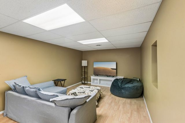 152 Ranney Avenue, Vernon Hills, IL 60061