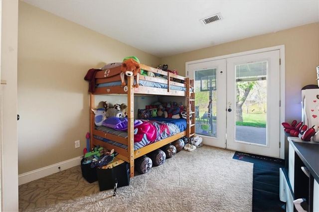 288 NE Bayview Drive, Lee's Summit, MO 64064