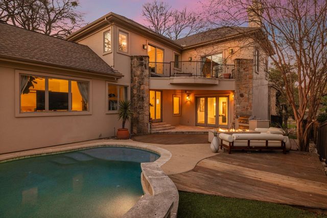 2703 McCullough ST, Austin, TX 78703