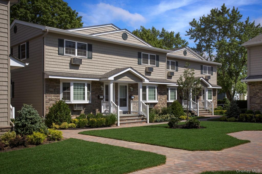 39 Park Avenue 39-1, Babylon, NY 11702