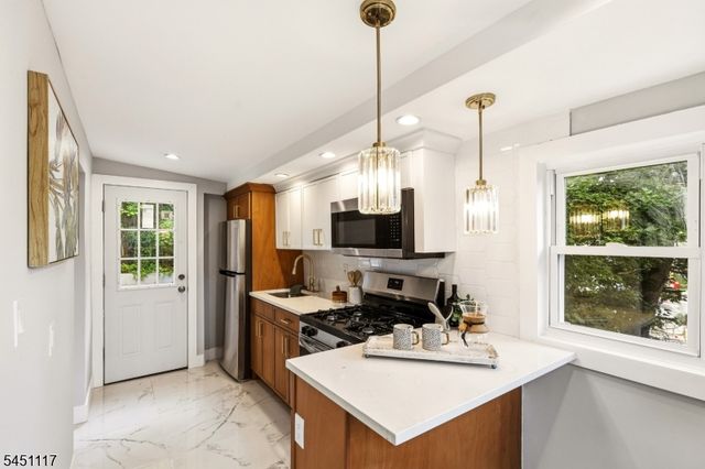 1 Lorelei Rd, West Orange Twp., NJ 07052