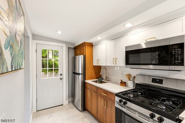 1 Lorelei Rd, West Orange Twp., NJ 07052