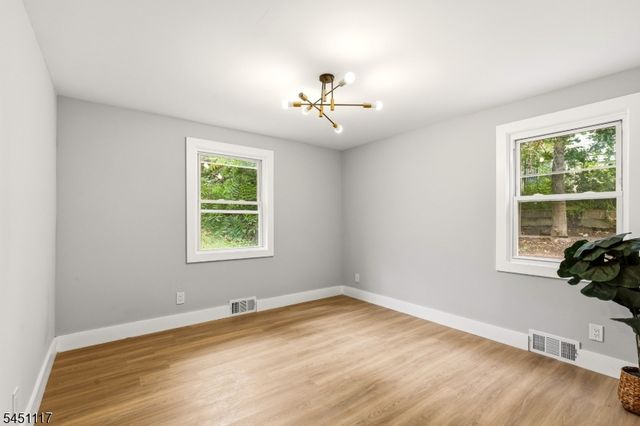 1 Lorelei Rd, West Orange Twp., NJ 07052