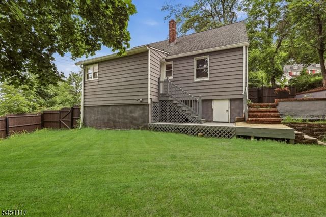 1 Lorelei Rd, West Orange Twp., NJ 07052