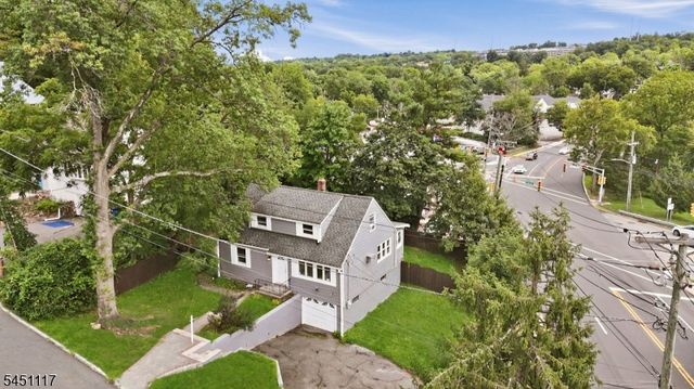 1 Lorelei Rd, West Orange Twp., NJ 07052