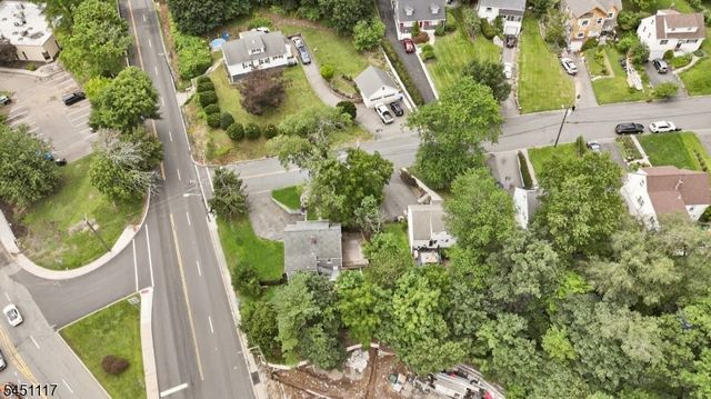 1 Lorelei Rd, West Orange Twp., NJ 07052