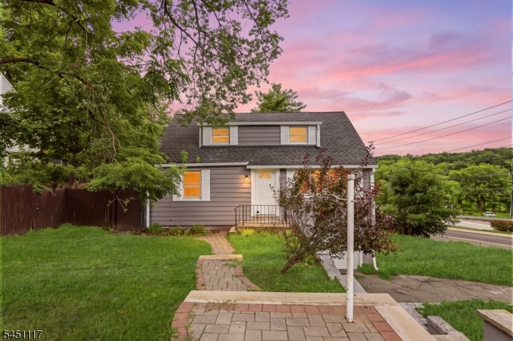 1 Lorelei Rd, West Orange Twp., NJ 07052