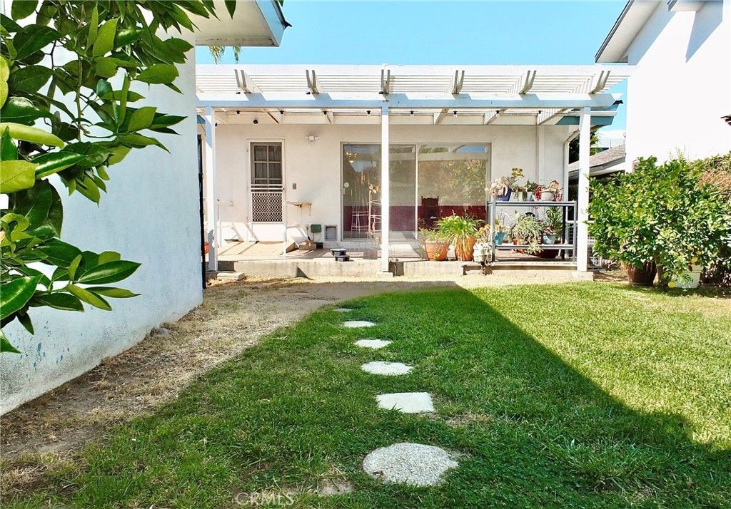 Image 15 of property listing at 148 E 36th Street, Long Beach, CA 90807
