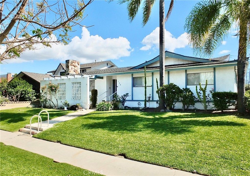 Image 2 of property listing at 148 E 36th Street, Long Beach, CA 90807