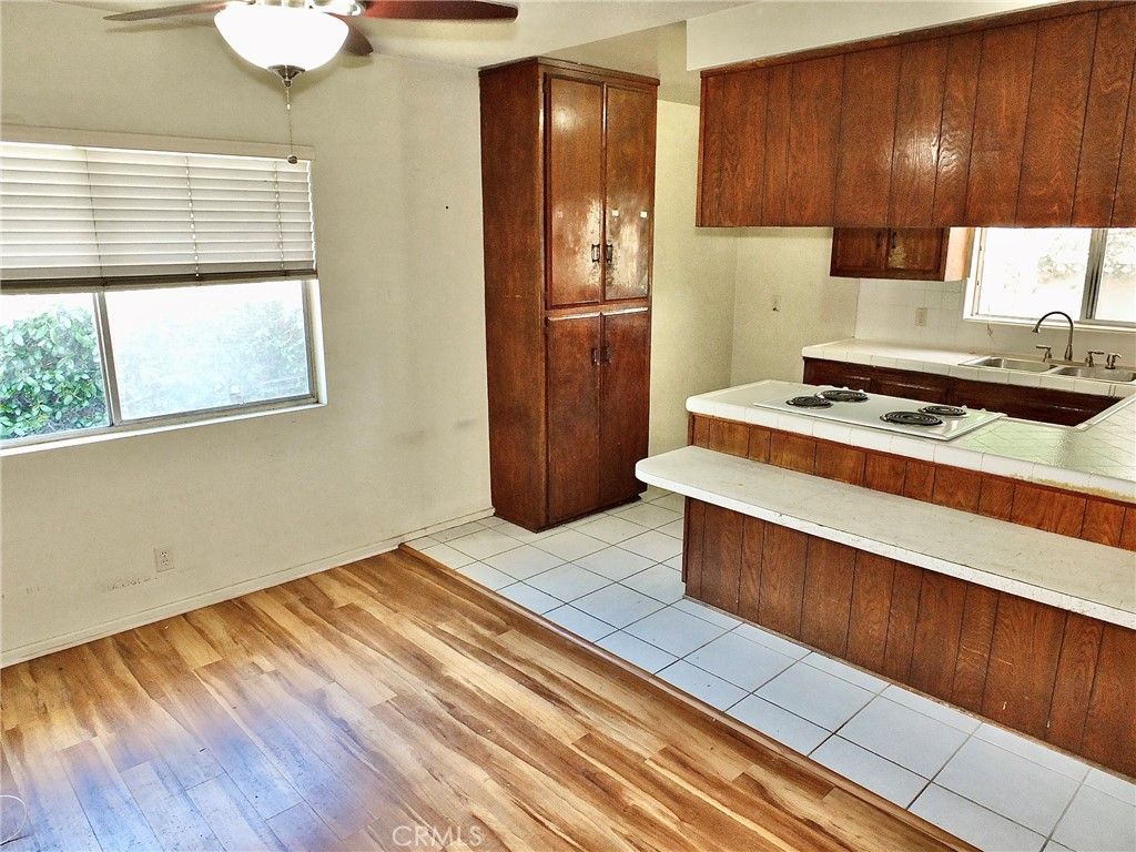 Image 21 of property listing at 148 E 36th Street, Long Beach, CA 90807