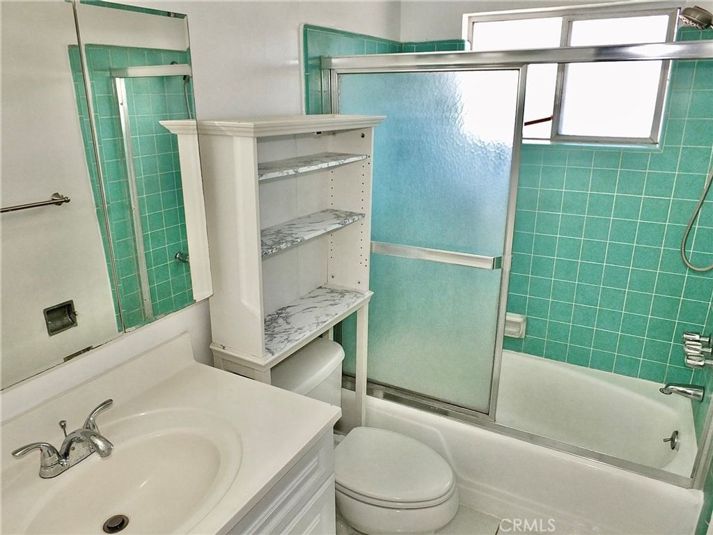 Image 26 of property listing at 148 E 36th Street, Long Beach, CA 90807