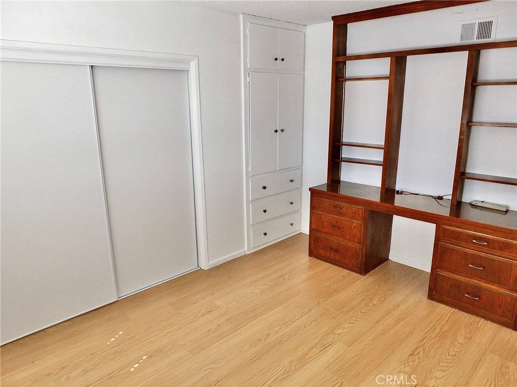 Image 28 of property listing at 148 E 36th Street, Long Beach, CA 90807