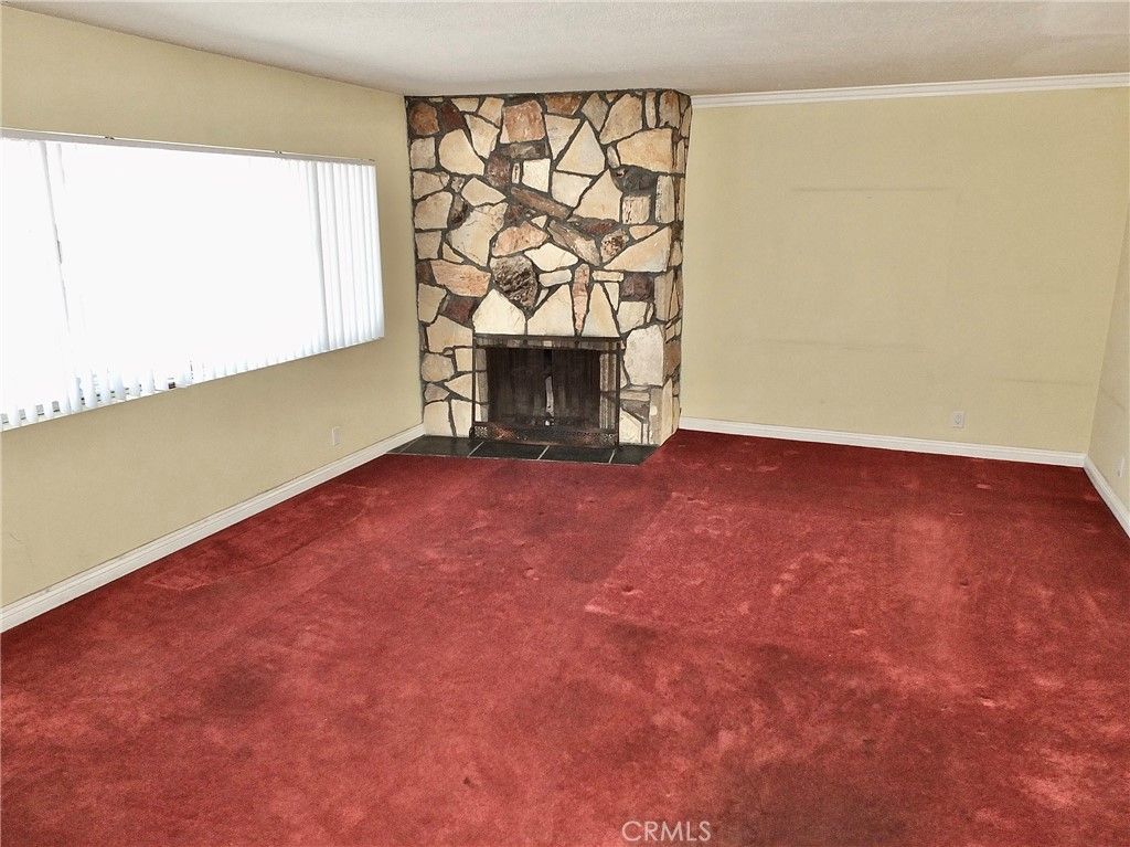 Image 5 of property listing at 148 E 36th Street, Long Beach, CA 90807