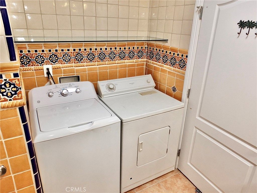 Image 8 of property listing at 148 E 36th Street, Long Beach, CA 90807