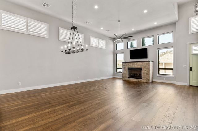 8505 S Phoenix Avenue, Tulsa, OK 74132