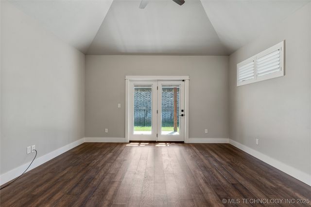 8505 S Phoenix Avenue, Tulsa, OK 74132