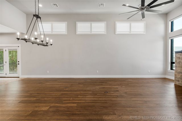 8505 S Phoenix Avenue, Tulsa, OK 74132