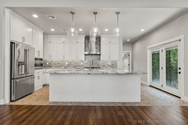 8505 S Phoenix Avenue, Tulsa, OK 74132