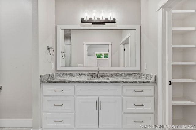 8505 S Phoenix Avenue, Tulsa, OK 74132