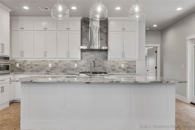 8505 S Phoenix Avenue, Tulsa, OK 74132