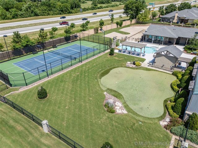 8505 S Phoenix Avenue, Tulsa, OK 74132