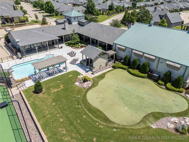 8505 S Phoenix Avenue, Tulsa, OK 74132