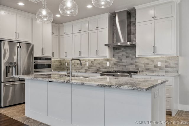 8505 S Phoenix Avenue, Tulsa, OK 74132