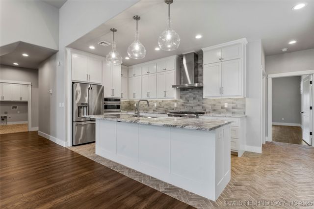 8505 S Phoenix Avenue, Tulsa, OK 74132