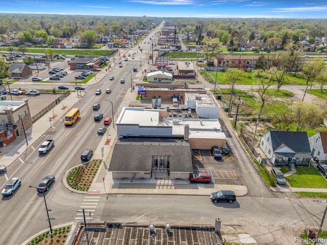 17600 W Warren Avenue, Detroit, MI 48228