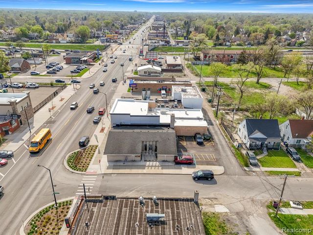 17600 W Warren Avenue, Detroit, MI 48228