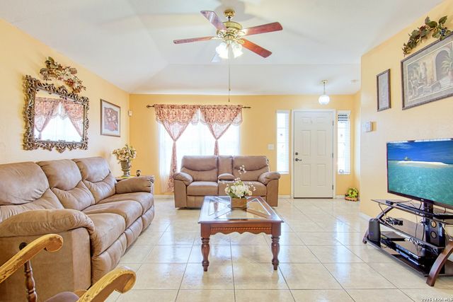 1523 Melissa Sue, San Antonio, TX 78228