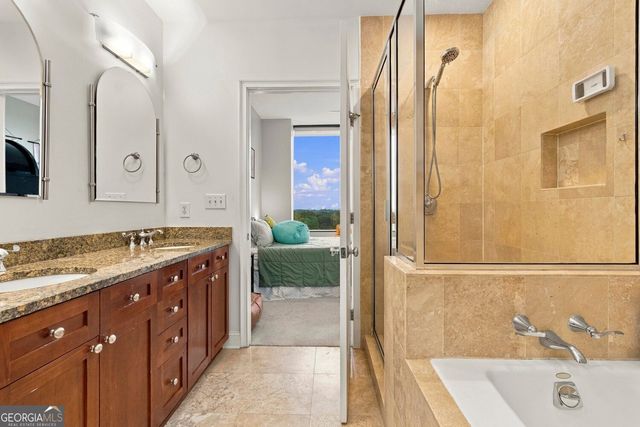 2828 Peachtree Road NW 1204, Atlanta, GA 30305