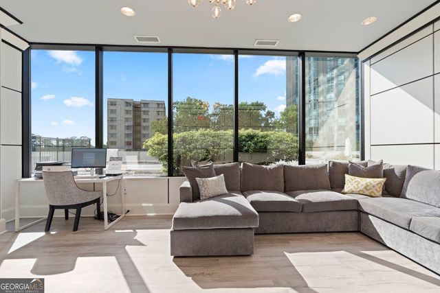 2828 Peachtree Road NW 1204, Atlanta, GA 30305
