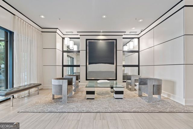 2828 Peachtree Road NW 1204, Atlanta, GA 30305