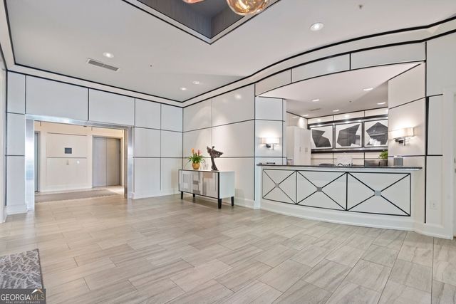 2828 Peachtree Road NW 1204, Atlanta, GA 30305