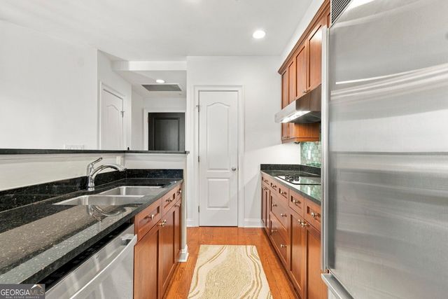 2828 Peachtree Road NW 1204, Atlanta, GA 30305